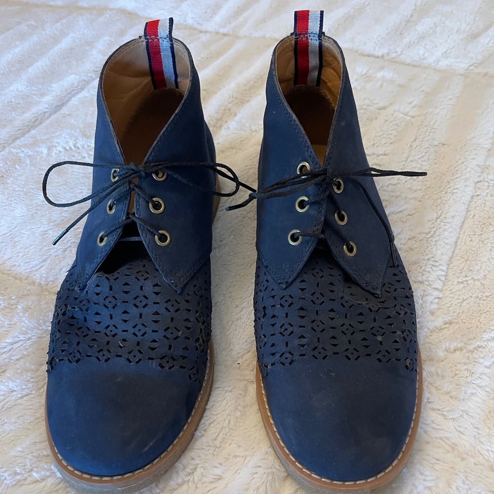 Tommy Hilfiger Women  Navy Booties - Size 8